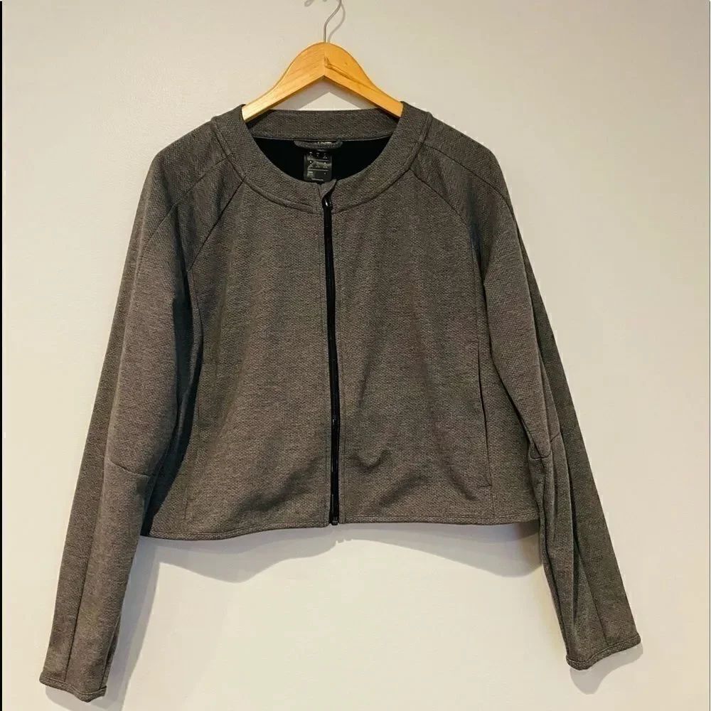 Adidas Design 2 Move Track Top Size XL - Picture 3 of 11